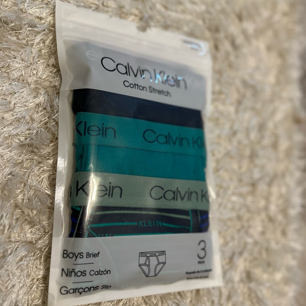 3 pack Calvin Klein underwear xs 4/5 BNWT